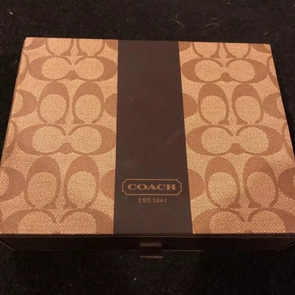 Coach Light Khaki/Poker Set New - Picture 3 of 6